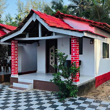 White Sand Beach Stay Resort Kumta Eksteriør bilde