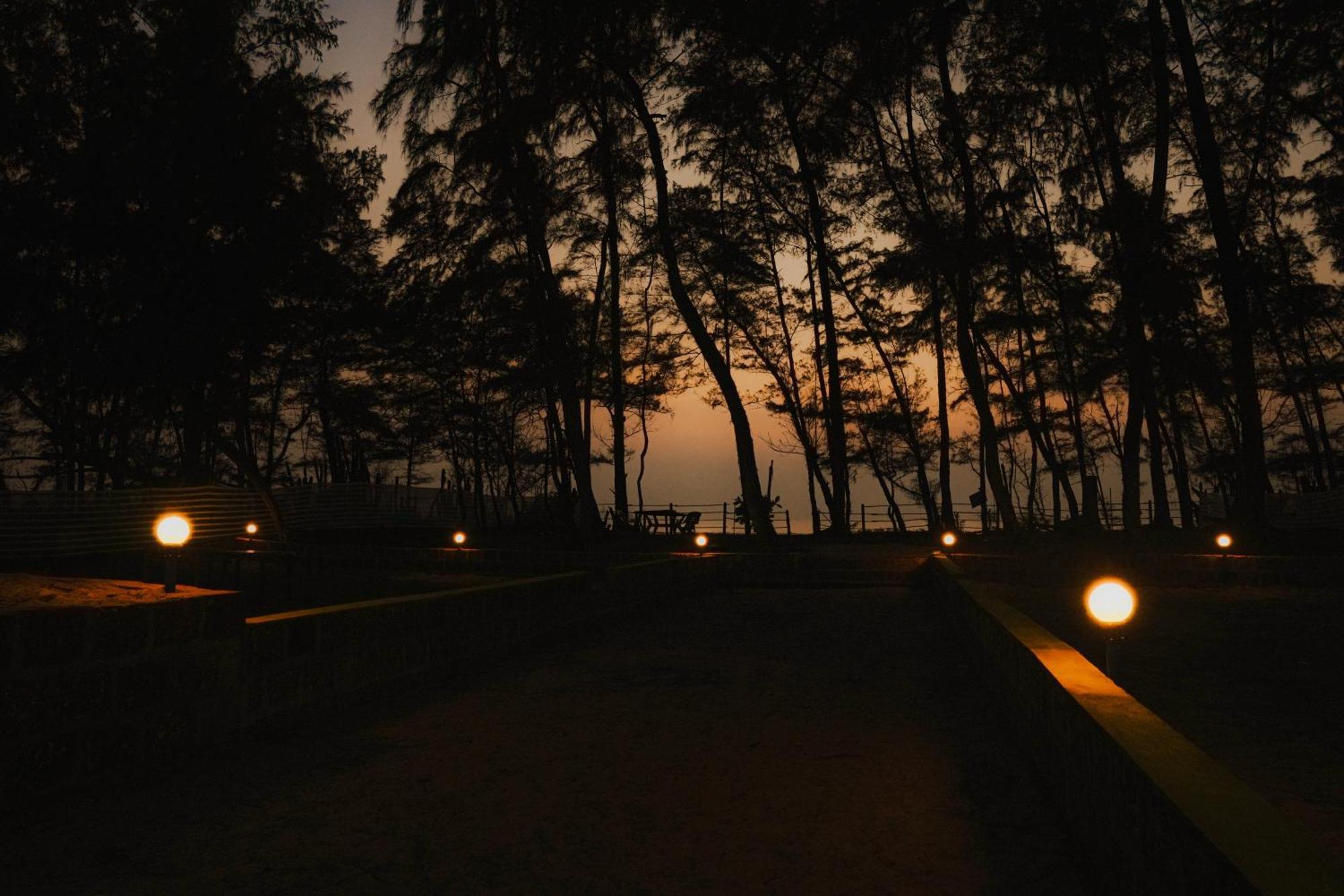 White Sand Beach Stay Resort Kumta Eksteriør bilde
