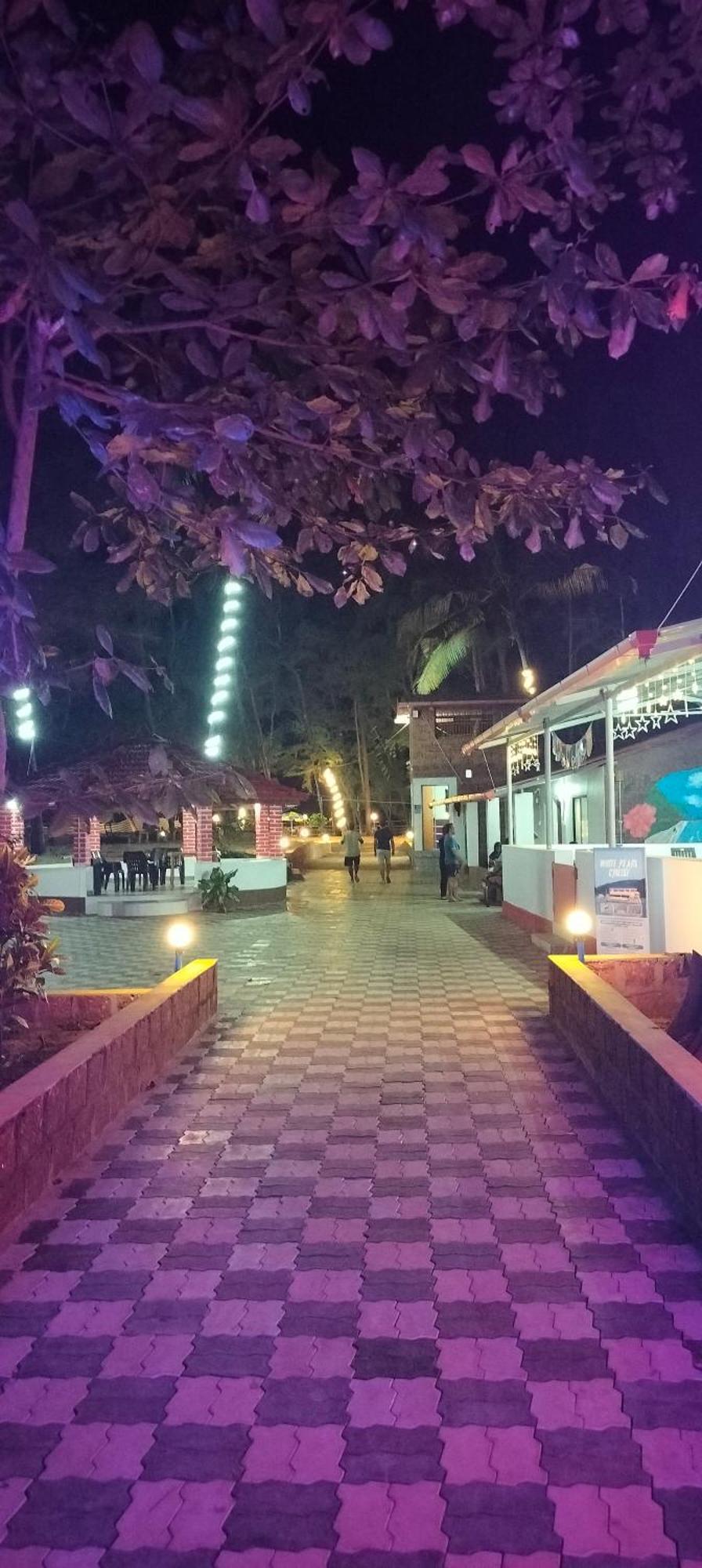 White Sand Beach Stay Resort Kumta Eksteriør bilde