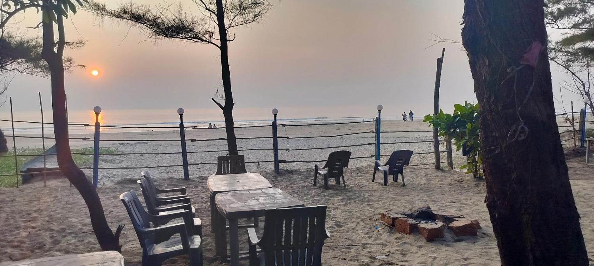White Sand Beach Stay Resort Kumta Eksteriør bilde